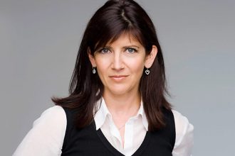 Emma Freud quits smoking with allen carrs easyway