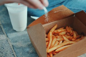junk food emmy-smith-187632-unsplash