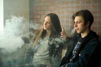 Teen Vaping & How to Help Teens to Quit